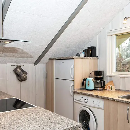 6 Person In Hemmet Semesterbostad *