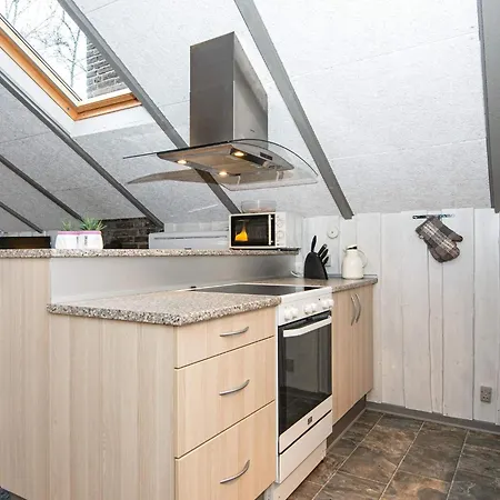 6 Person In Hemmet Falen